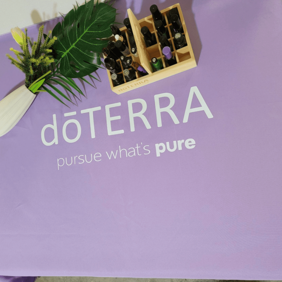 Скатерть с логотипом doTERRA для аромаклассов и презентаций