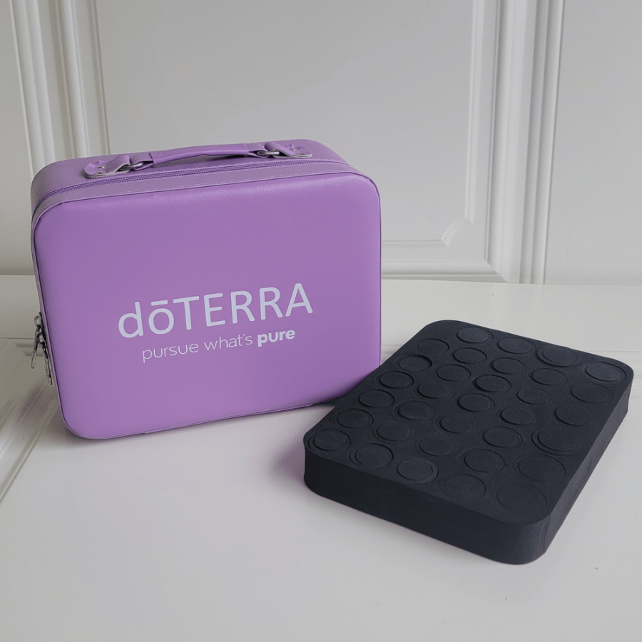 Сумка - кейс на 42 ячейки для флаконов от 5 до 30мл, с логотипом doTERRA
