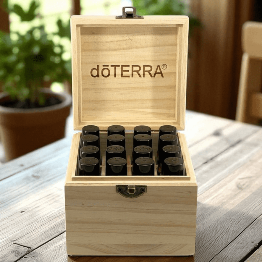 Шкатулка деревянная, на 16 ячеек, для роллеров 10 мл. с логотипом doTERRA